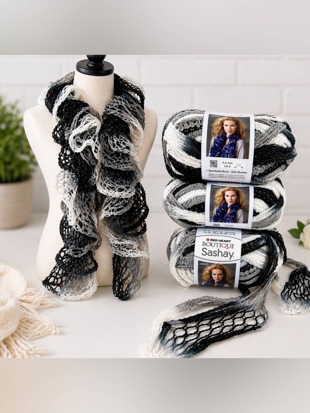 Red Heart Sashay Ruffle Yarn Lot of 3 Hip Hop Black Gray 30yds each